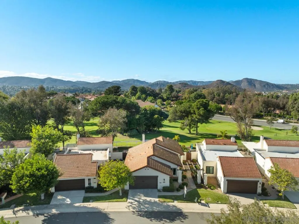 San Diego, California 92128, United States, 3 Bedrooms Bedrooms, ,2 BathroomsBathrooms,Residential,Active,238262