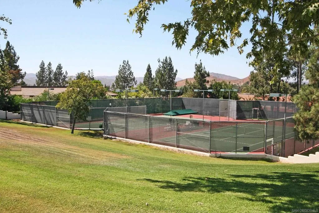 San Diego, California 92128, United States, 3 Bedrooms Bedrooms, ,2 BathroomsBathrooms,Residential,Active,238262