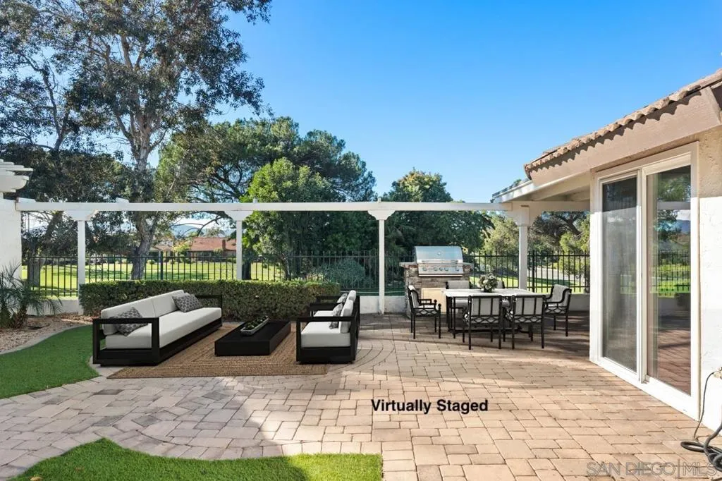 San Diego, California 92128, United States, 3 Bedrooms Bedrooms, ,2 BathroomsBathrooms,Residential,Active,238262