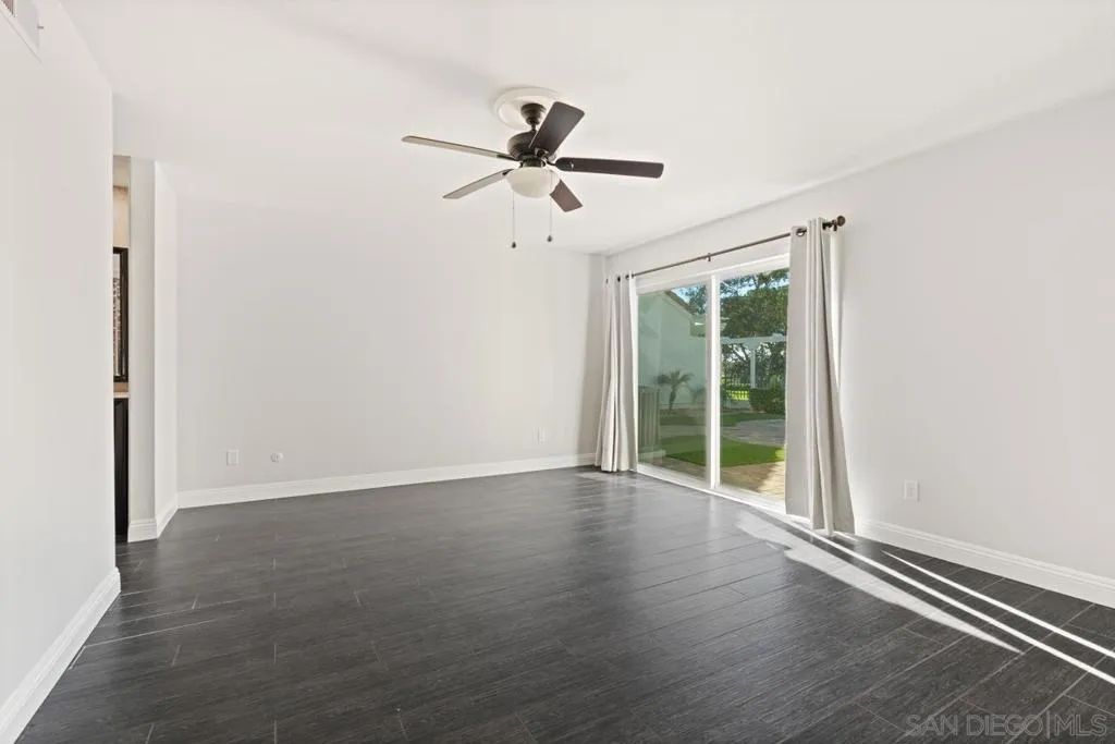 San Diego, California 92128, United States, 3 Bedrooms Bedrooms, ,2 BathroomsBathrooms,Residential,Active,238262