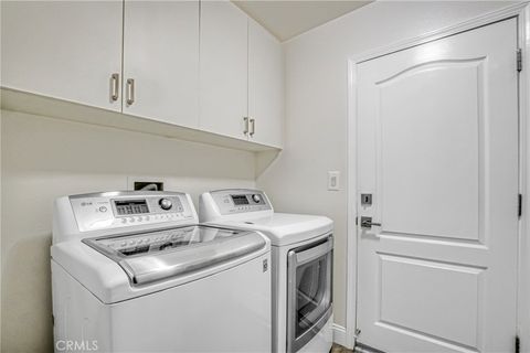 Tiny photo for 7439 Dorie Drive, West Hills, CA 91307 (MLS # SR26014943)