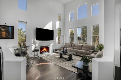 Tiny photo for 7439 Dorie Drive, West Hills, CA 91307 (MLS # SR26014943)