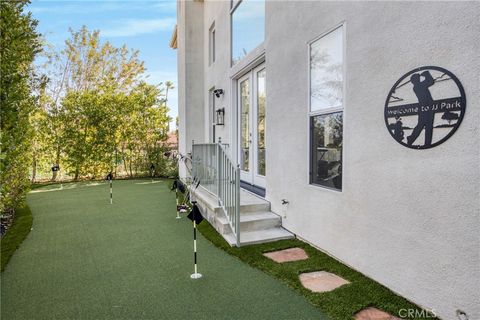 Tiny photo for 7439 Dorie Drive, West Hills, CA 91307 (MLS # SR26014943)