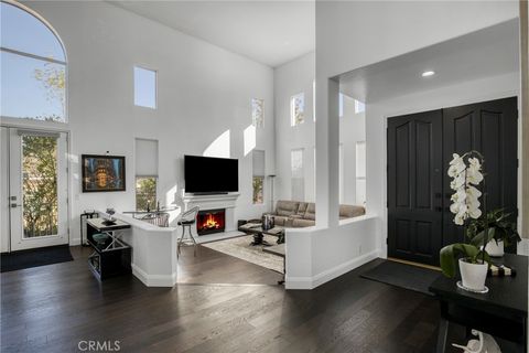 Tiny photo for 7439 Dorie Drive, West Hills, CA 91307 (MLS # SR26014943)