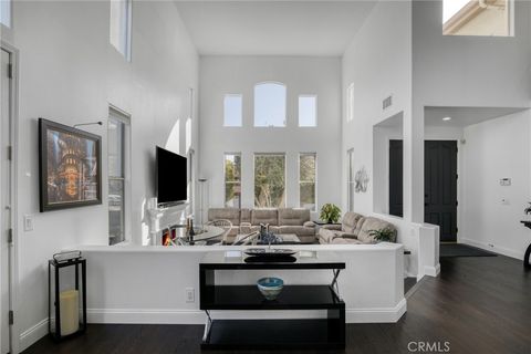 Tiny photo for 7439 Dorie Drive, West Hills, CA 91307 (MLS # SR26014943)