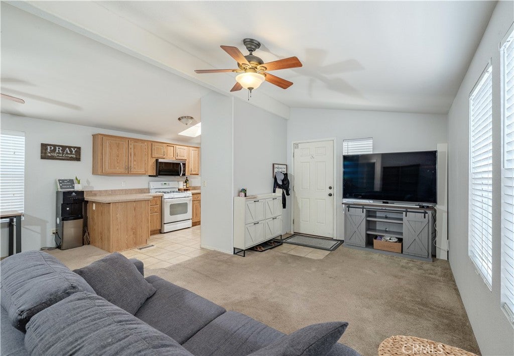 14272 Hoover 7