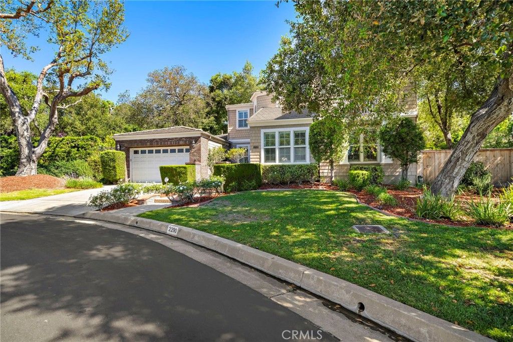 Photo of 2290 Redwood Dr, Glendora, CA 91741 (MLS # OC26062281)