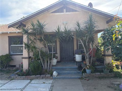 Photo of 244 N 10th St, Santa Paula, CA 93060 (MLS # SR26087039)