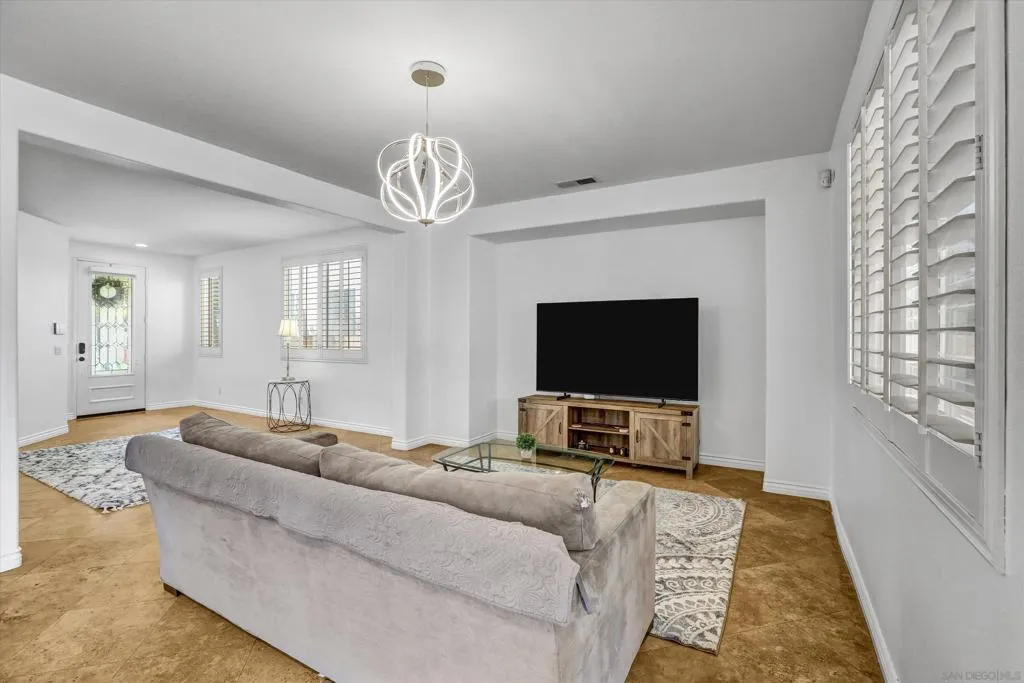 San Diego, California 92154, United States, 3 Bedrooms Bedrooms, ,3 BathroomsBathrooms,Residential,Active,163872