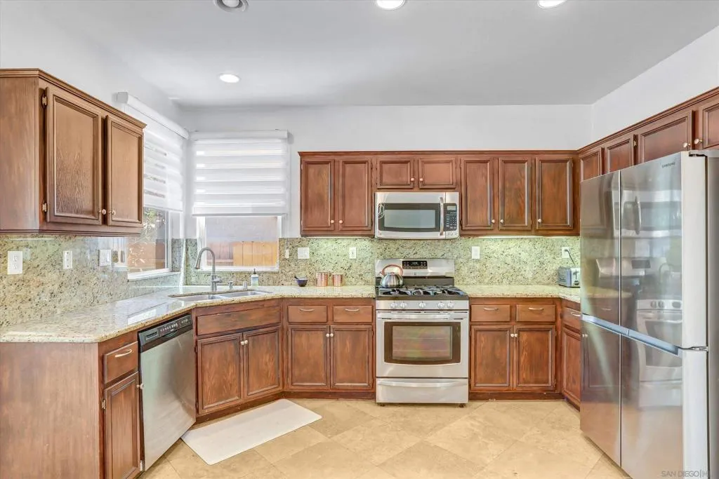 San Diego, California 92154, United States, 3 Bedrooms Bedrooms, ,3 BathroomsBathrooms,Residential,Active,163872