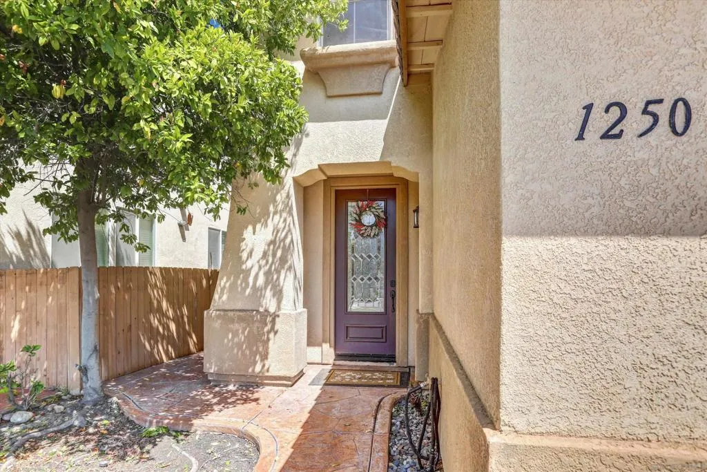 San Diego, California 92154, United States, 3 Bedrooms Bedrooms, ,3 BathroomsBathrooms,Residential,Active,163872