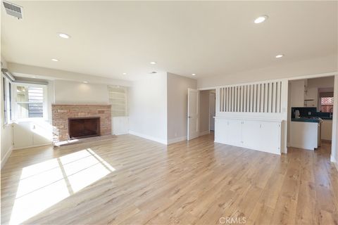 Photo of 440 Cress Street, Laguna Beach, CA 92651 (MLS # LG25233364) Photo of 440 Cress Street, Laguna Beach, CA 92651 (MLS # LG25233364)