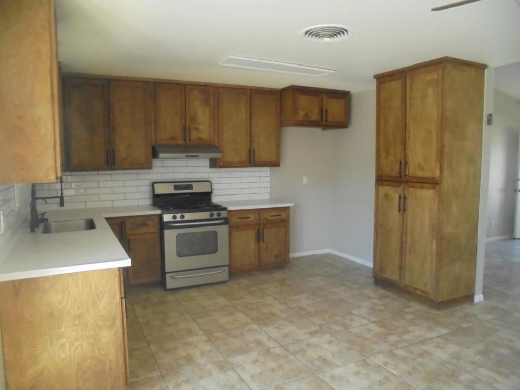 370 N 9th Street