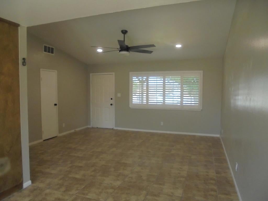 370 N 9th Street