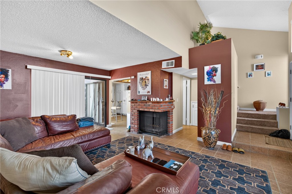 1974 E Lynwood Drive 10E