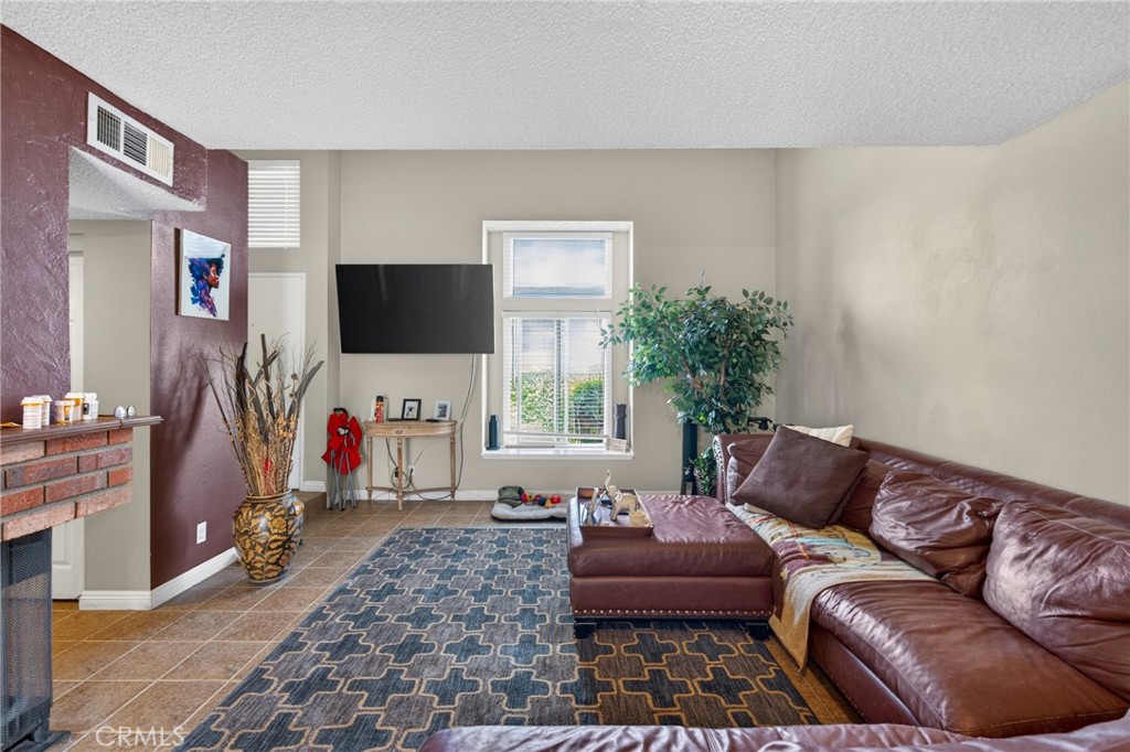 1974 E Lynwood Drive 10E