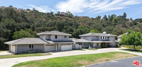 Photo of 28342 Shadowland Circle, Silverado, CA 92676 (MLS # 26872167)