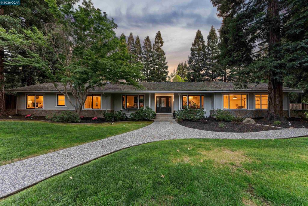 2348 Holly Oak Dr