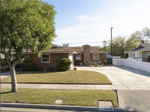 Photo of 6730 Montclair Dr DR, Riverside, CA 92504 (MLS # IG26204826)