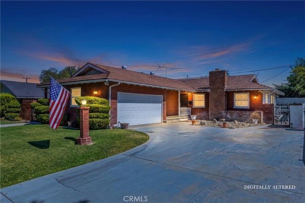 6730 MONTCLAIR DR, RIVERSIDE, CA 92504 - Image 3a3db07711ff517f0cf6b0b03fcbf8a0/133061189