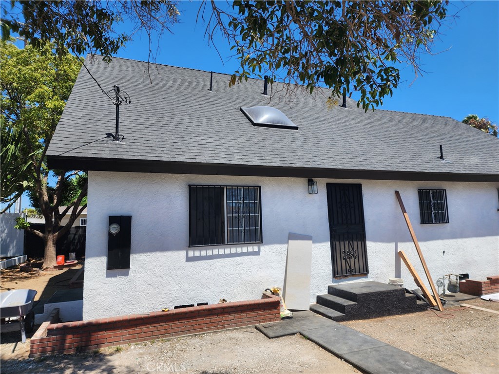 700 E Compton Boulevard