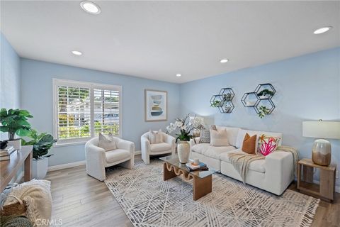 4 Woodleaf Irvine CA 92614