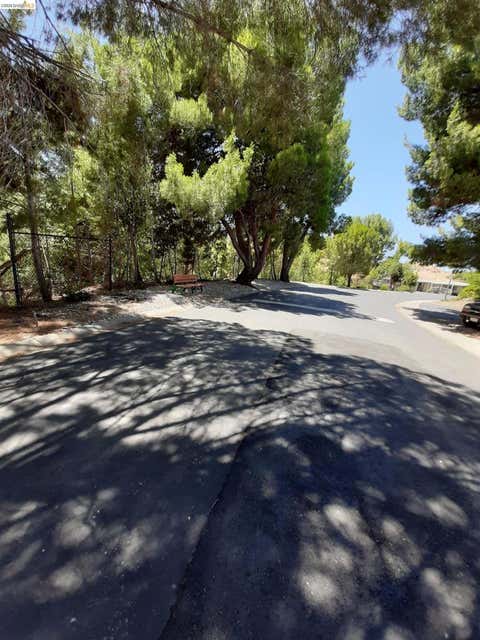 Photo of 17 Bradley Lane LN, Antioch, CA 94509 (MLS # 41144437)