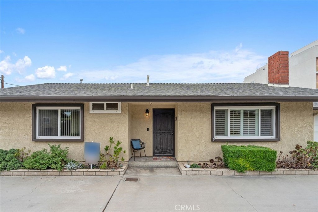 One of the best single level townhouse in Top-Rated Temple City School District. Specious Living room with fireplace, kitchen open to high ceiling dining area. Totally detached like single family home ONLY attached is the 2 car garage to neighbor's 2 car garage. All living area are detached single family home style. Pride of ownership with many upgrades, New Central Air conditioning system in 2023, Sprinkler with timer installed in the back yard, New interior painting, Upgraded electrical panel , new ceiling fan, master bath fan. All new double pane windows and new sliding doors. Monthly External pest control provided by HOA. Dishwasher and garbage disposal replaced and added lighting fixtures in the garage. Front bath toilet and shower fixture replaced in 2025. Designed for privacy and comfort. Enjoy the serenity of your own private backyard, ideal for relaxation or outdoor dining. Beautiful Single-Level Townhome in a wonderful and very quiet community with guest parking spaces. Conveniently located near shops, markets, and schools, this exceptional property combines comfort, privacy, and prime location—truly a rare find!