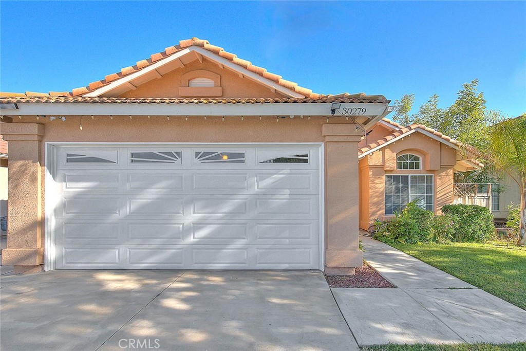 30279 Silver Ridge Court