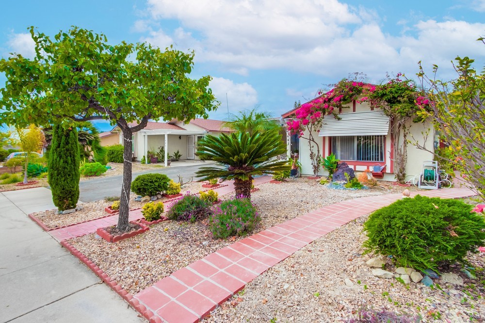 1441 Peacock Boulevard
