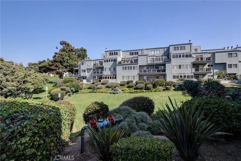 Tiny photo for 250 The Village #102, Redondo Beach, CA 90277 (MLS # SB25234286)