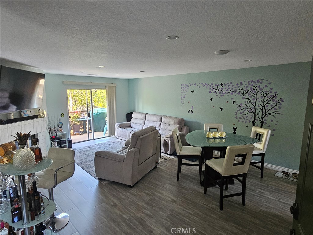 24377 Larchmont Court 32