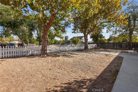 Tiny photo for 570 Mesa Grande DR, Shandon, CA 93461 (MLS # NS26218112)
