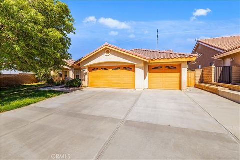 Photo of 42344 Camden Way, Lancaster, CA 93536 (MLS # SR25181229)