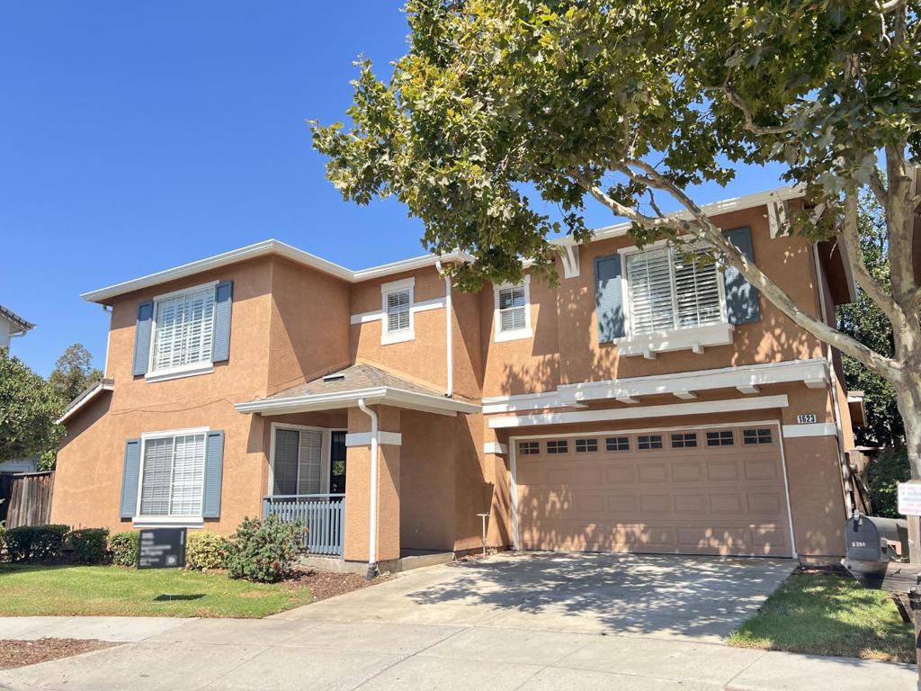 Come tour this spacious, light & bright, two-story single family home charmer, located in a eastern-San Jose modern community, nearby freeway 680 / 280 / 101. Walking distance to Rancho del Pueblo Golf Course, First Tee, & Driving Range. Enjoy thoroughfare vibrant communities, diversity, heritage plaza shops & restaurants, Emma Prusch Farm, SJSU, Downtown Civic - Social Living, & High Tech Companies! Home features spacious 4-bedroom, 2.5-bath, open 1,786 sq. ft of living space. Highlighted by hardwood & tiled floors, remodeled kitchen quartz countertops, stainless steel appliances, central AC & heating, newer window blinds, LED recessed lights, & more. *Some images have been altered with virtually staged furniture, not actually in the home.
