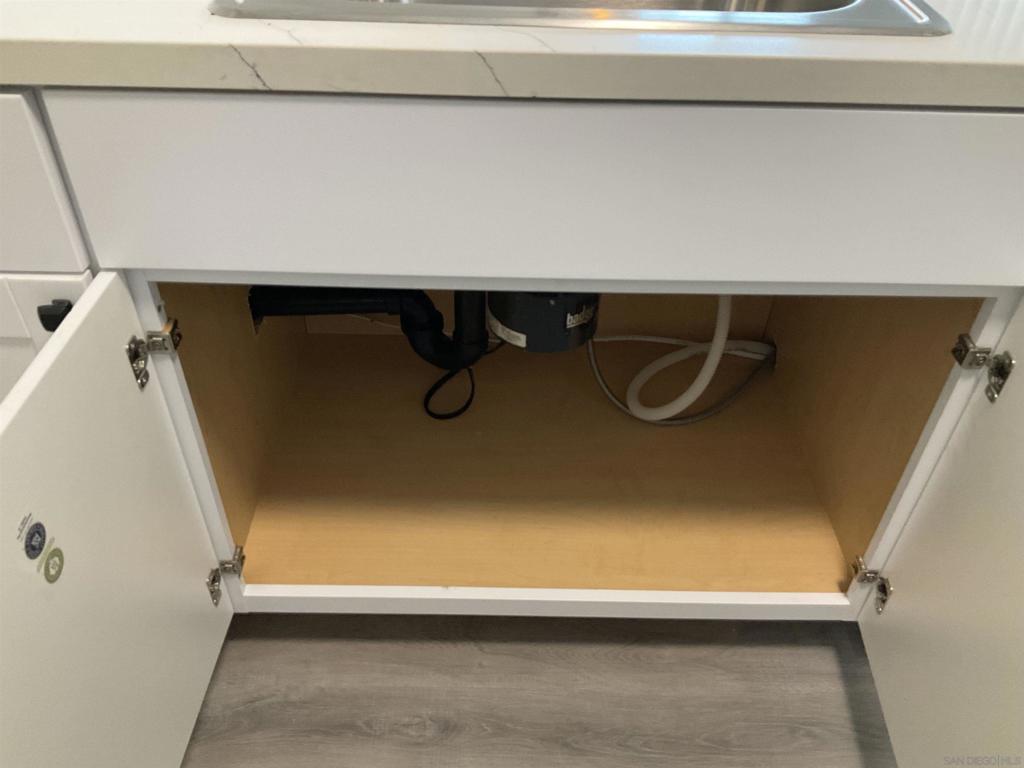 Del Cerro - Residential Lease