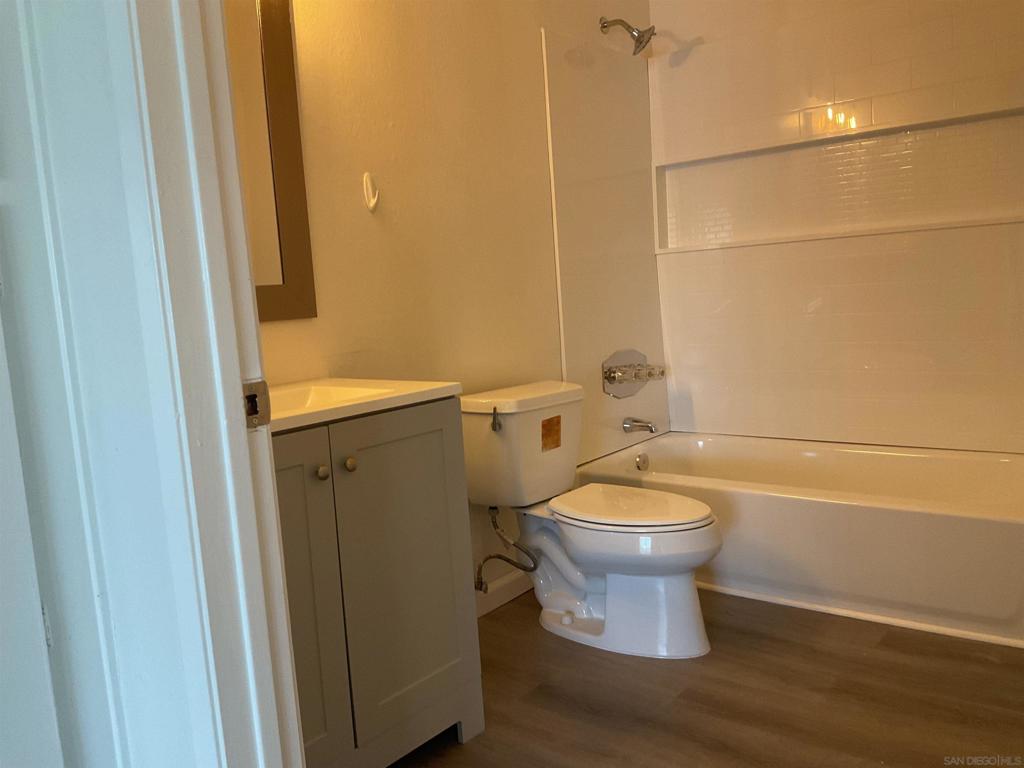 Del Cerro - Residential Lease