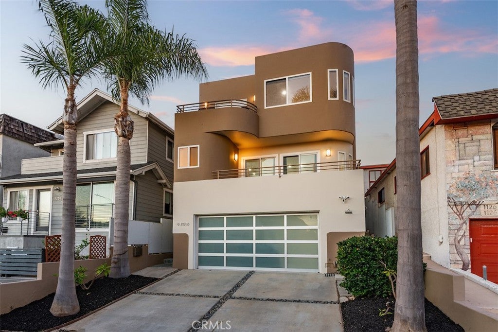 1136 Monterey