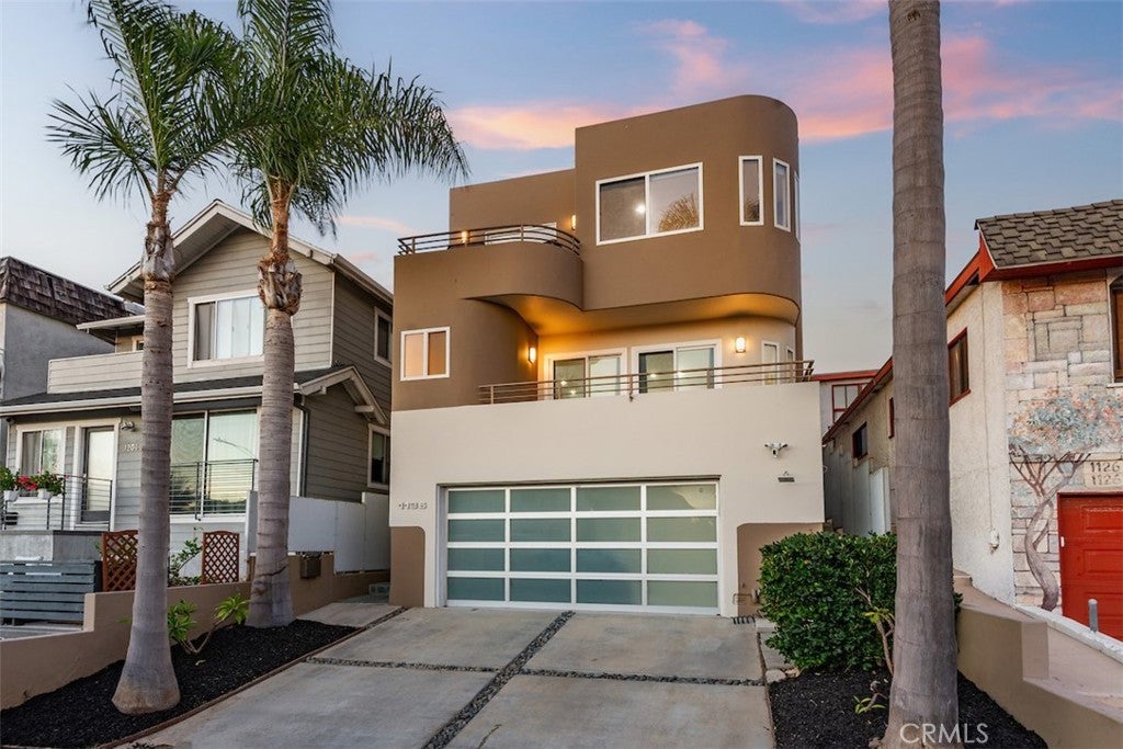 1136 Monterey