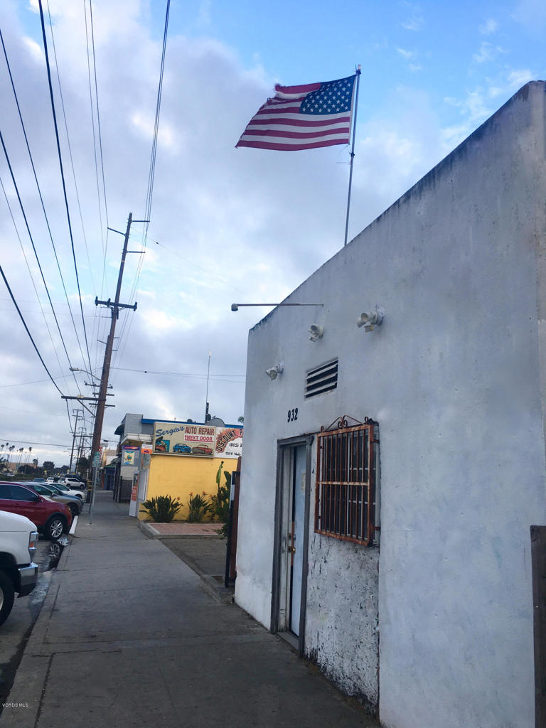 932 W Wooley Road