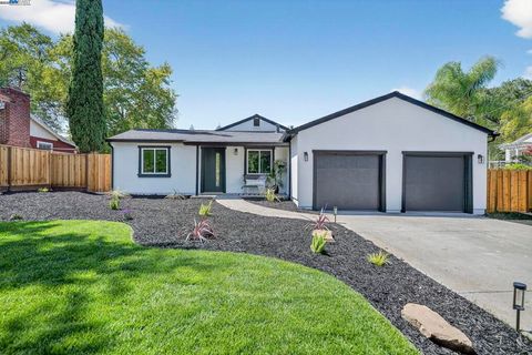 Photo of 191 Cortsen Rd Rd, Pleasant Hill, CA 94523 (MLS # 41109647) Photo of 191 Cortsen Rd Rd, Pleasant Hill, CA 94523 (MLS # 41109647)