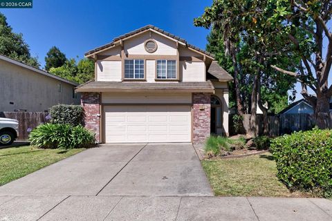 Photo of 418 Stoneybrook Ln LN, Vacaville, CA 95687 (MLS # 41135003)