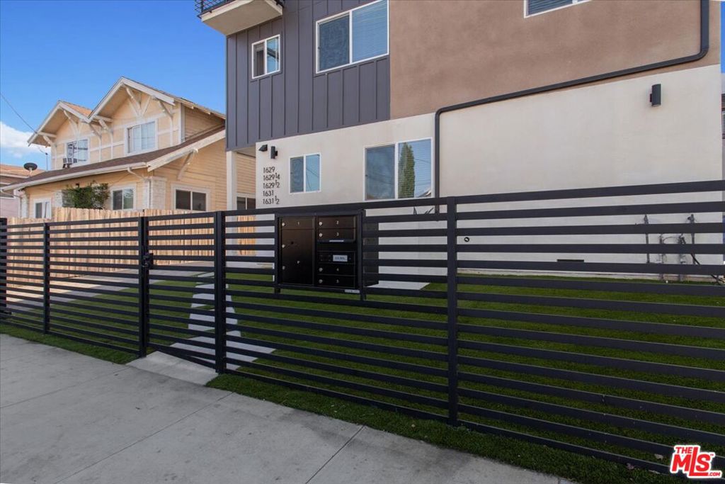 1629 S New Hampshire Avenue