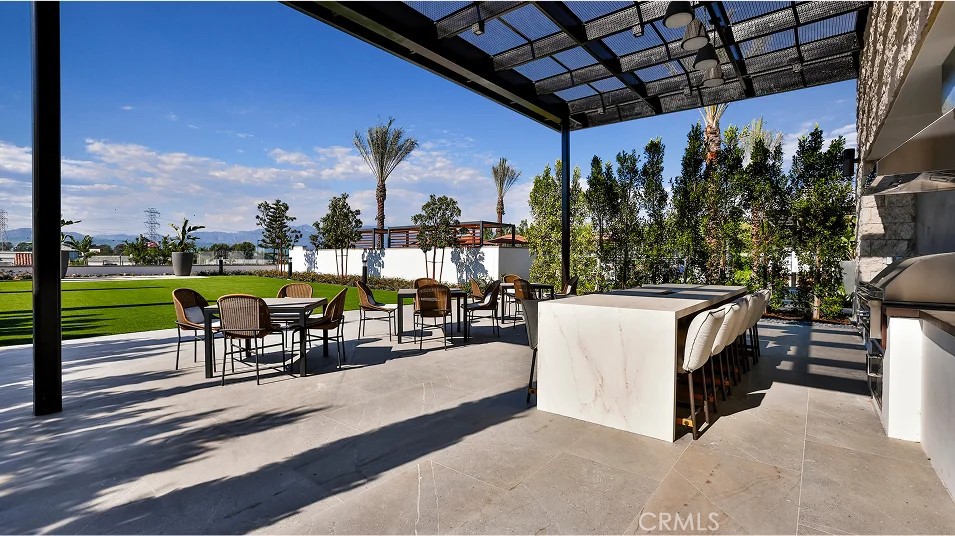 Crest at Metro Heights - Residential