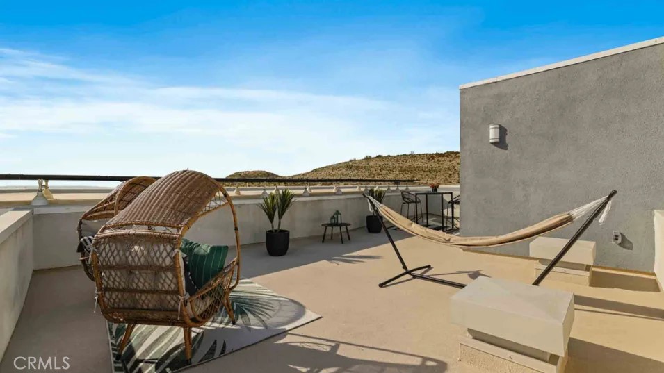 Crest at Metro Heights - Residential