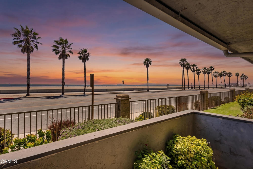 275 E Surfside Drive