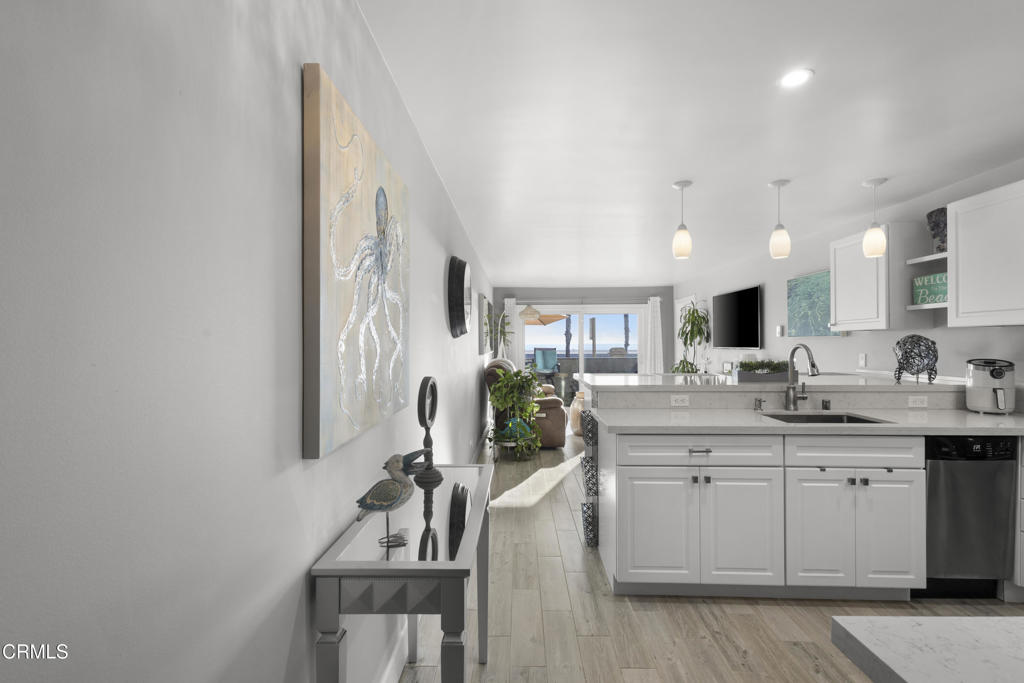275 E Surfside Drive