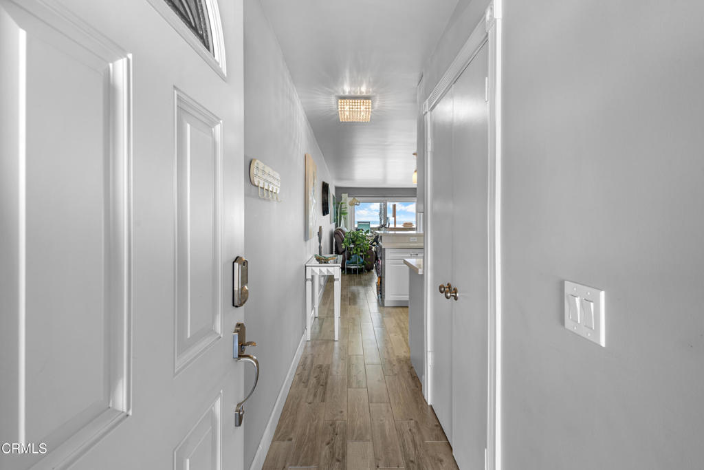 275 E Surfside Drive
