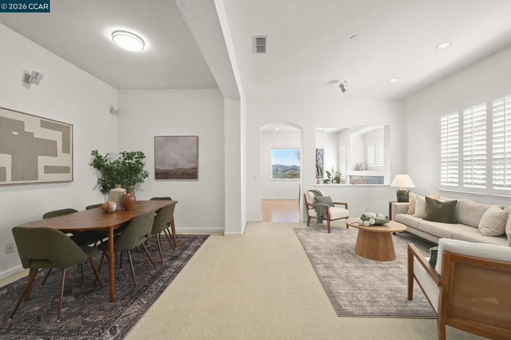 3126 3126 Grey Eagle Dr