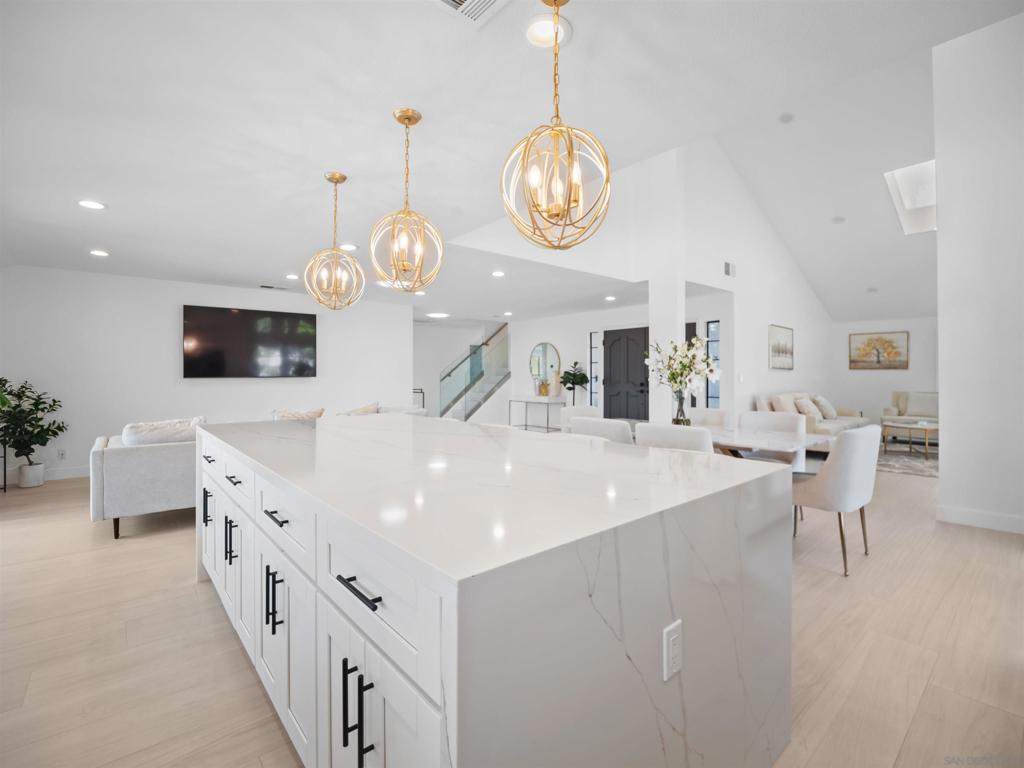 Rancho Bernardo - Residential Lease